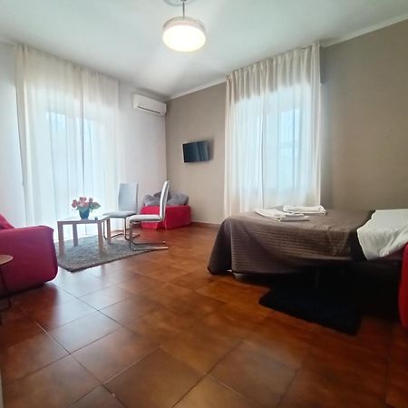 Apartamento Casa Relax Fam. D'Amata Ciampino Exterior foto